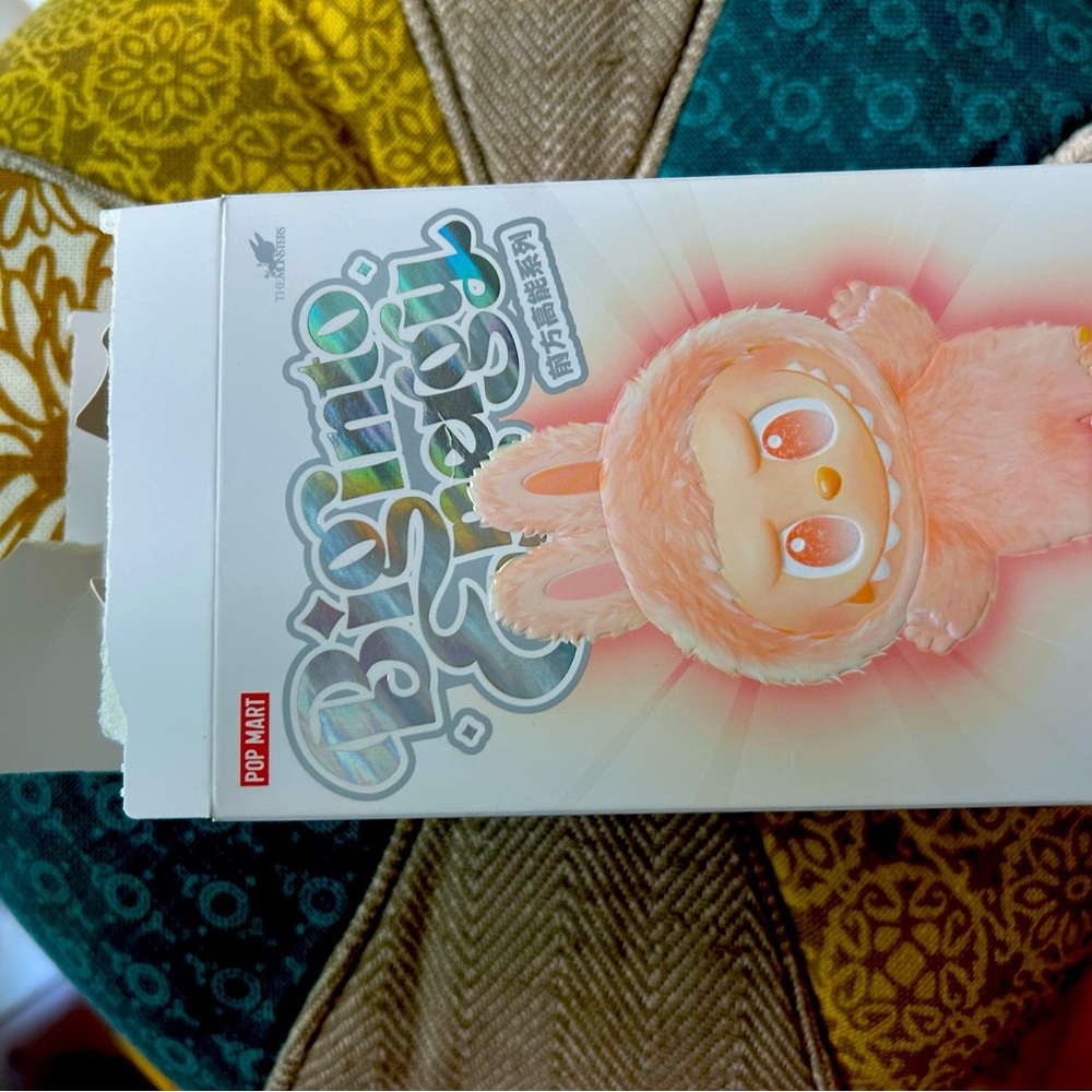 AUTHENTIC Labubu BIE Love - Picture 6 of 6